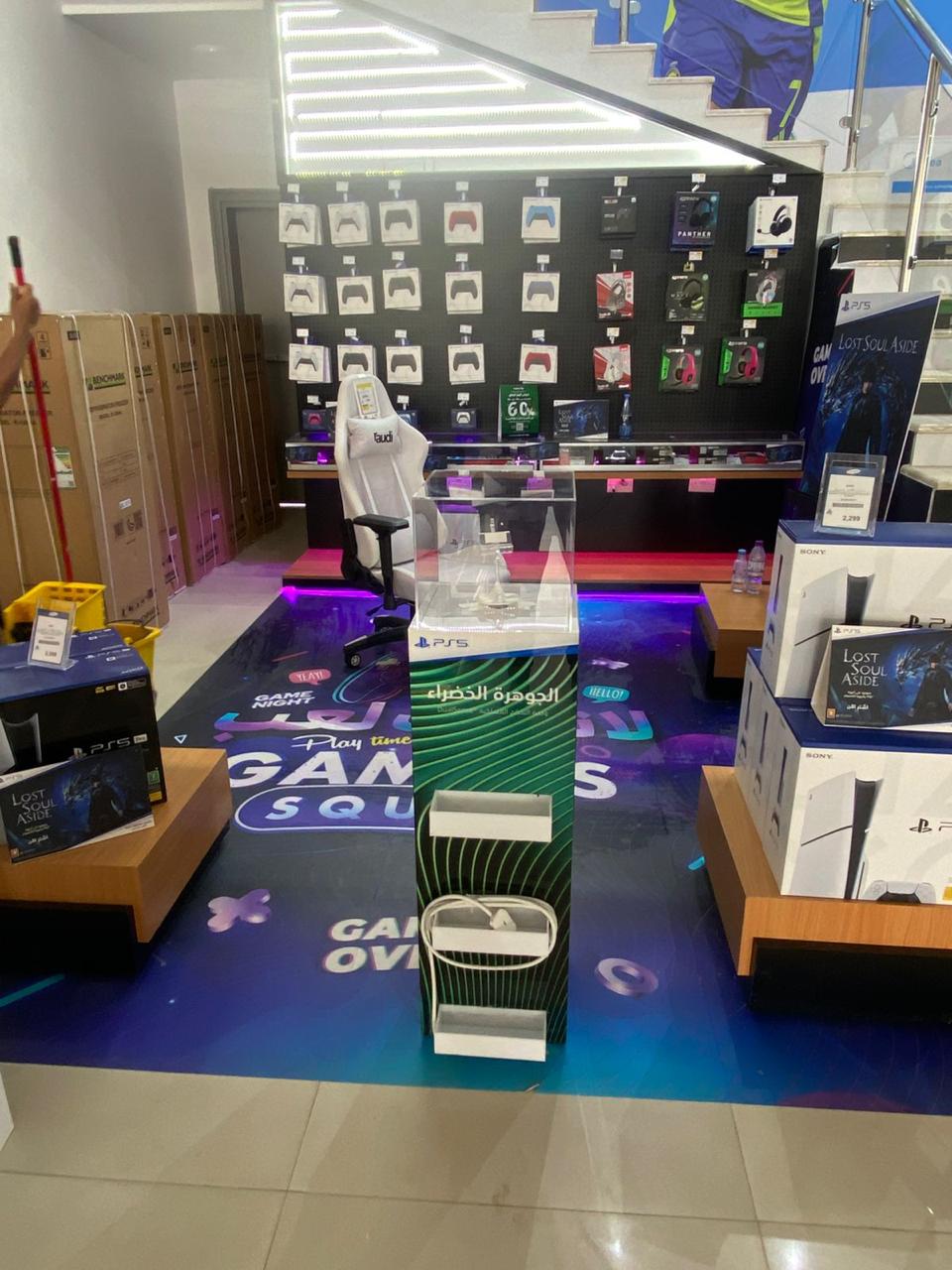 ستاندات العــرض الثابتة